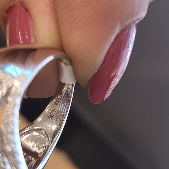 Ring - Picture 4 of 4